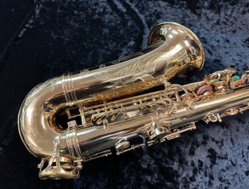 Photo Selmer Paris Super Action 80 Series II Alto Saxophone in Gold Lacquer, Serial #505528